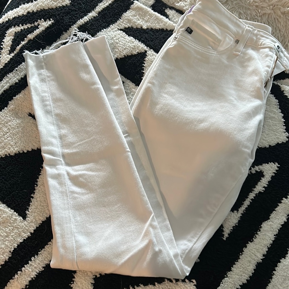 AG The Farrah Skinny Ankle size 26